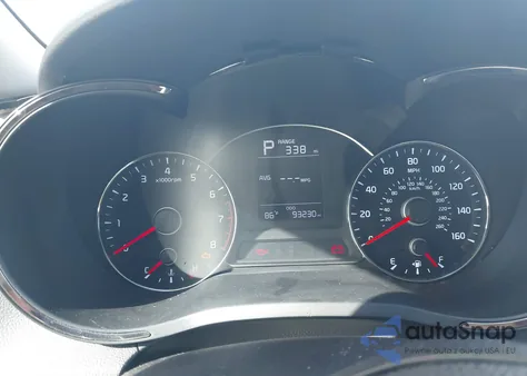 2018 Kia Forte Lx z USA, uszkodzony, nr VIN 3KPFK4A70JE196182